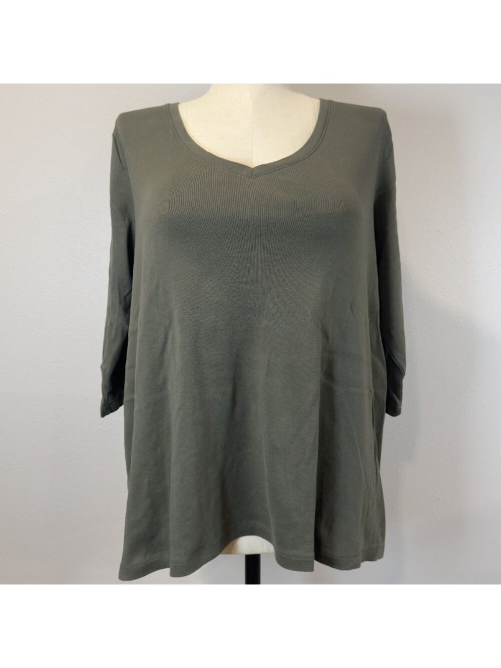 St. Johns Bay V-Neck Essential Tee Womens Size 1X Olive Green 3/4 Sleeve Cotton
